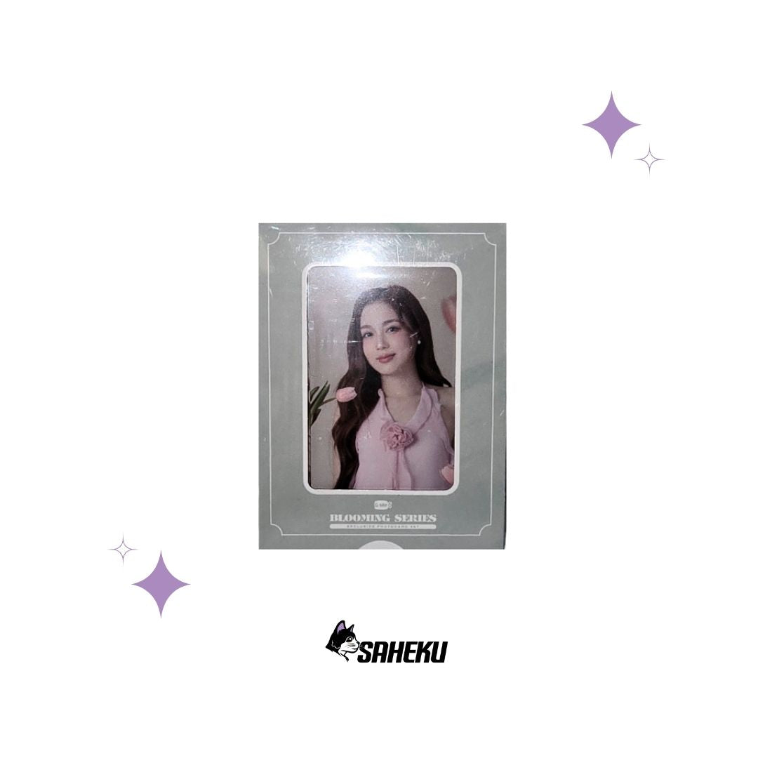 LOVE | BLOOMING SERIES EXCLUSIVE PHOTOCARD SET