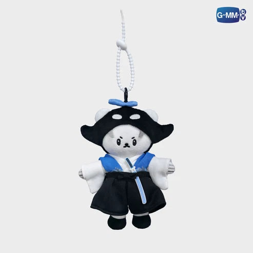 [PREVENTA] GMMTV POP-UP STORE IN FUKUOKA 2026 - POLCASAN KONNICHIWA! TALKIE DOLL KEYCHAIN